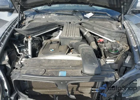 2010 BMW X5 xDrive30I z USA, uszkodzony, nr VIN 5UXFE4C59AL277514